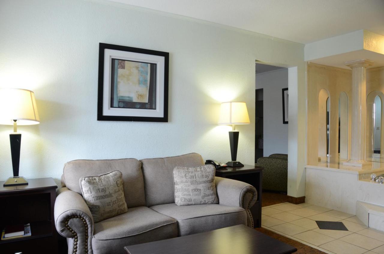 Quality Inn & Suites Covington Luaran gambar